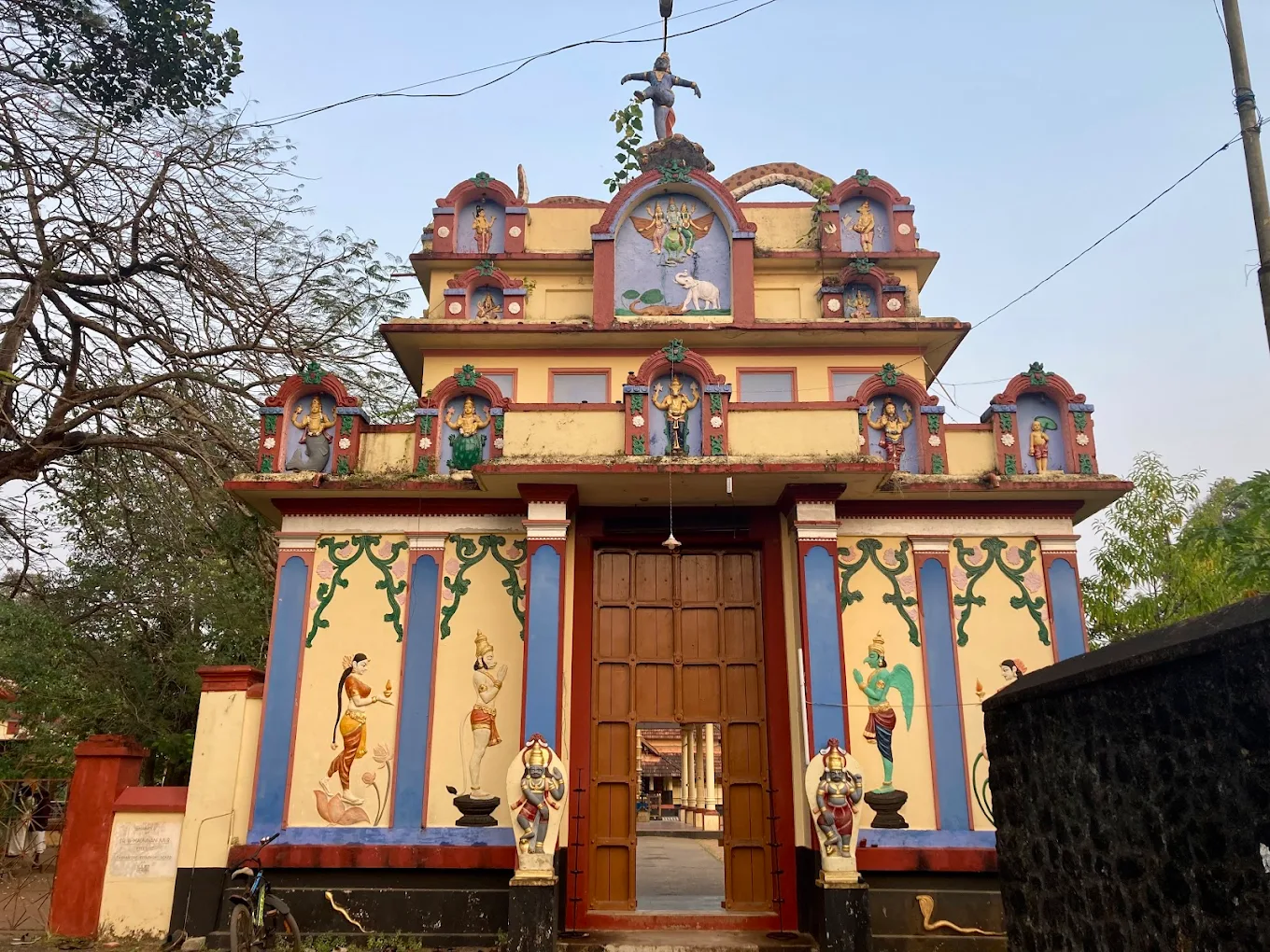 Thiruvanvandoor Mahavishnu Temple  entrance Alappuzha