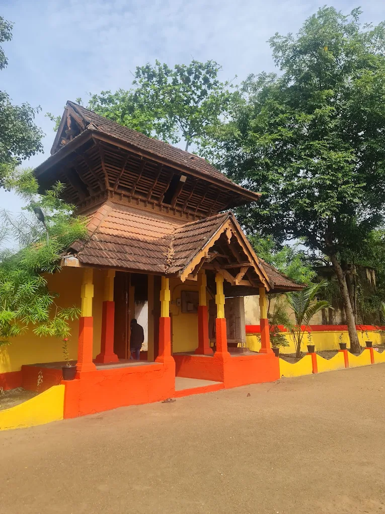 Nangiarkulangara Sree Krishna Swamy Temple Alappuzha front view