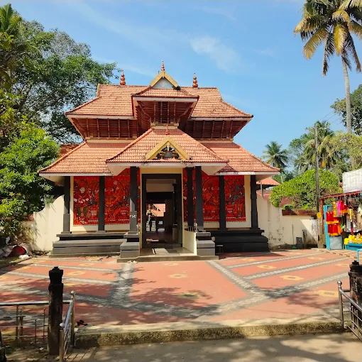 Major Pathiyoor Sree Durga Devi Temple Alappuzha front view
