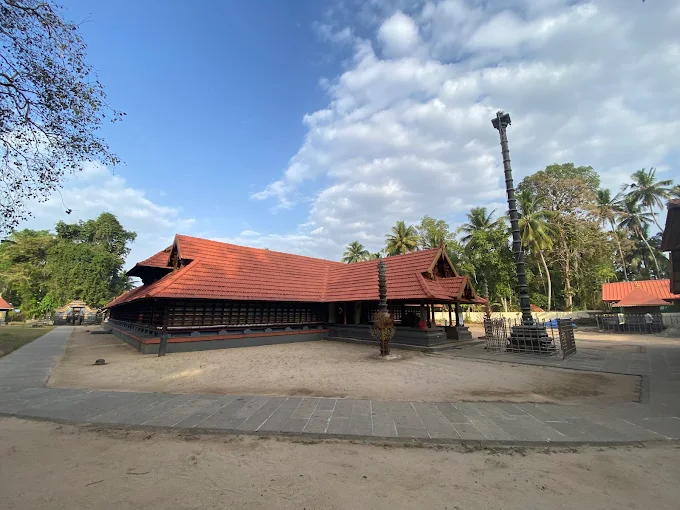 Alappuzha Pathiyoor temple main shrine view