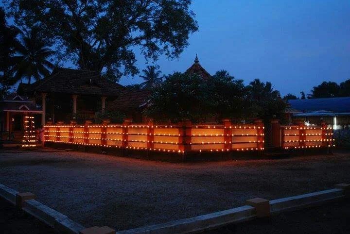 Thiruvilagadu Sree Mahadeva Temple  entrance Alappuzha