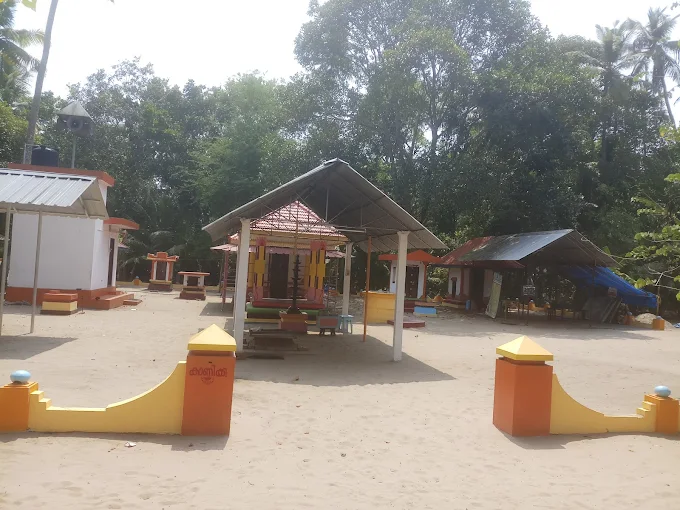 Sree Kandakarna Swami Temple entrance Alappuzha
