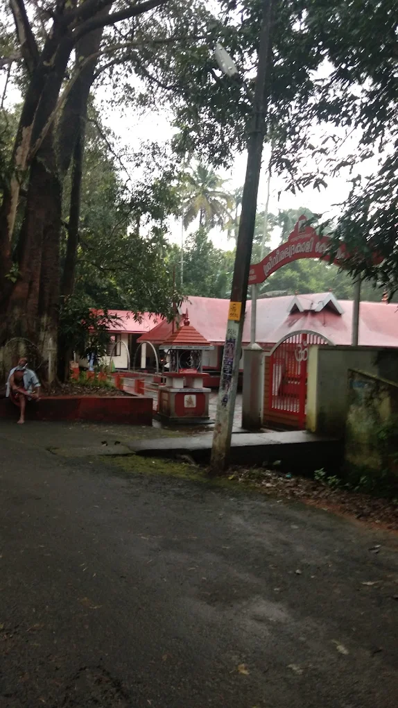 Thuruthummal Sree Veerabhadrakali Temple Ernakulam front view