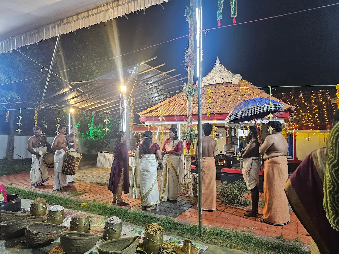 Ernakulam Ramapurathu Sreekrishna Swamy Templeee main shrine view