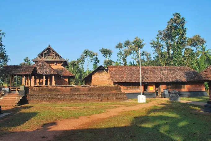 Sree Makreri Temple Kannur entrance and temple surroundings view