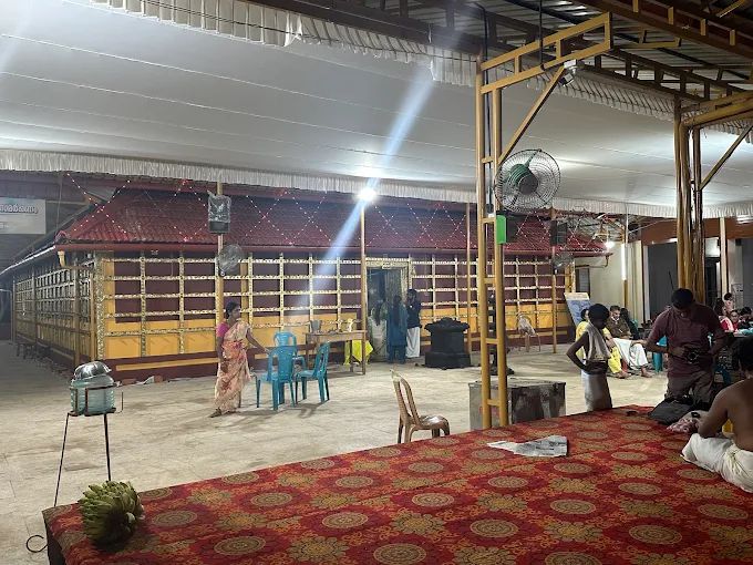 Naramkulangara Sree Mahavishnu Temple Kasaragod front view Kerala traditional architecture