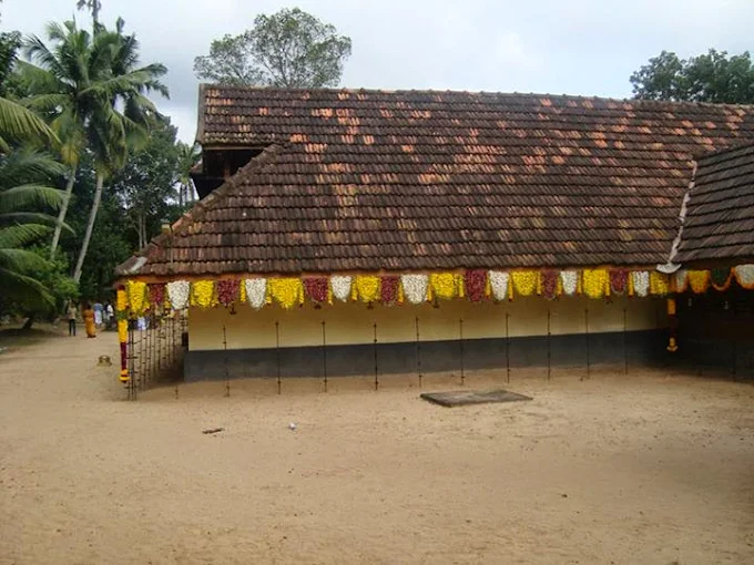 Devotees offering Srimad Bhagavata Sapthaha Jnana Yajnam at Kollam temple festival