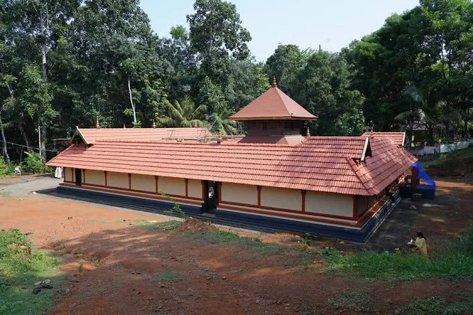 Vedagiri Shiva Temple Kurumulloor Kottayam temple view