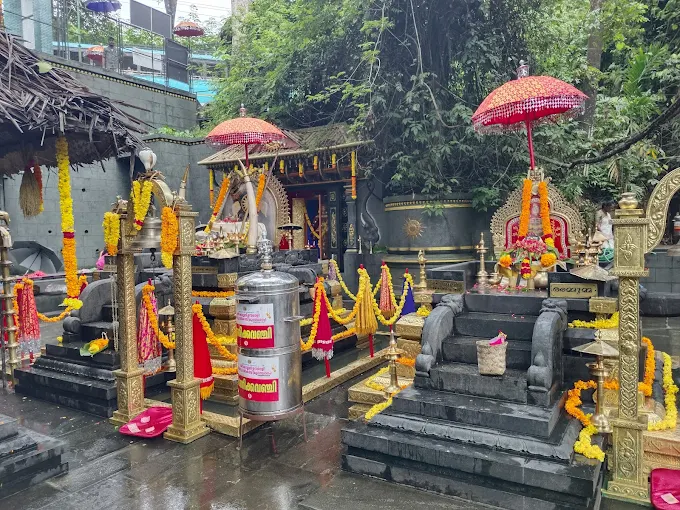 Kallelly Aditya Pongala at Sree Kallely Oorali Appooppan Kavu, Pathanamthitta