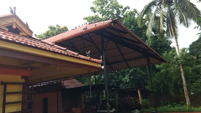Devotees participating in Theeyattu Mahotsavam at Thevalassery Mahadevi Temple Pathanamthitta