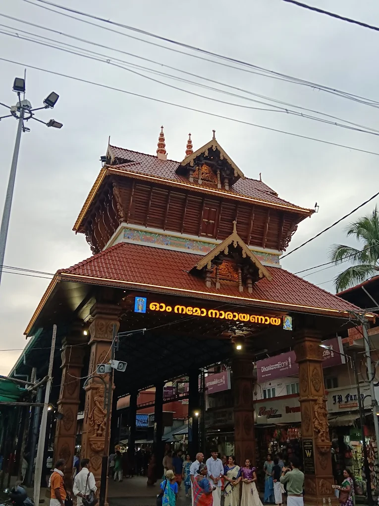 TGuruvayur Sree Krishna Temple Thrissur temple architecture Kerala