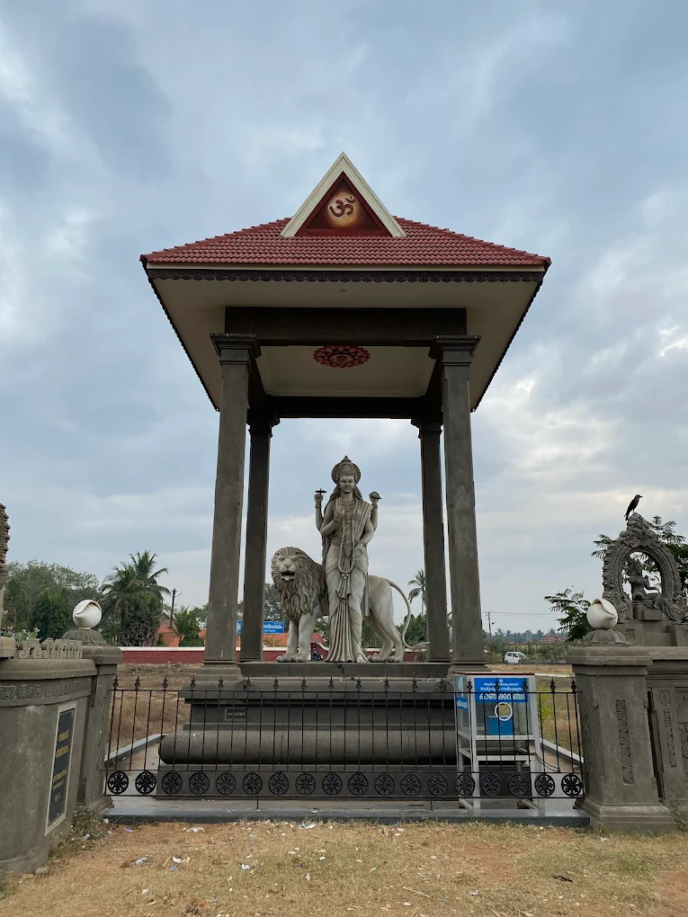 Shangumugham Devi Temple Kerala traditional architecture