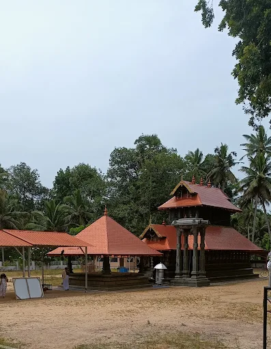 Vishu Pongala 2026 Kulathoor Phanamugham Devi Temple Trivandrum Kerala Festival